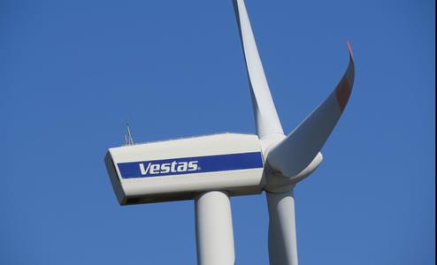 First contract Vestas wind turbines in Spain and Poland 