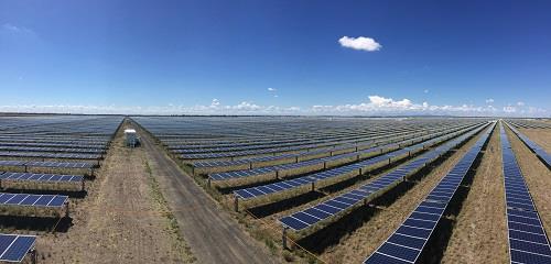 Inaugurated one of Australia’s largest photovoltaic plants 