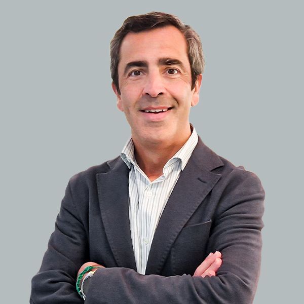 Álvaro Alcalá-Galiano